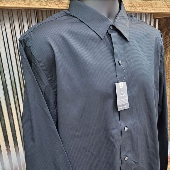 Van Heusen button down - Picture 5 of 7